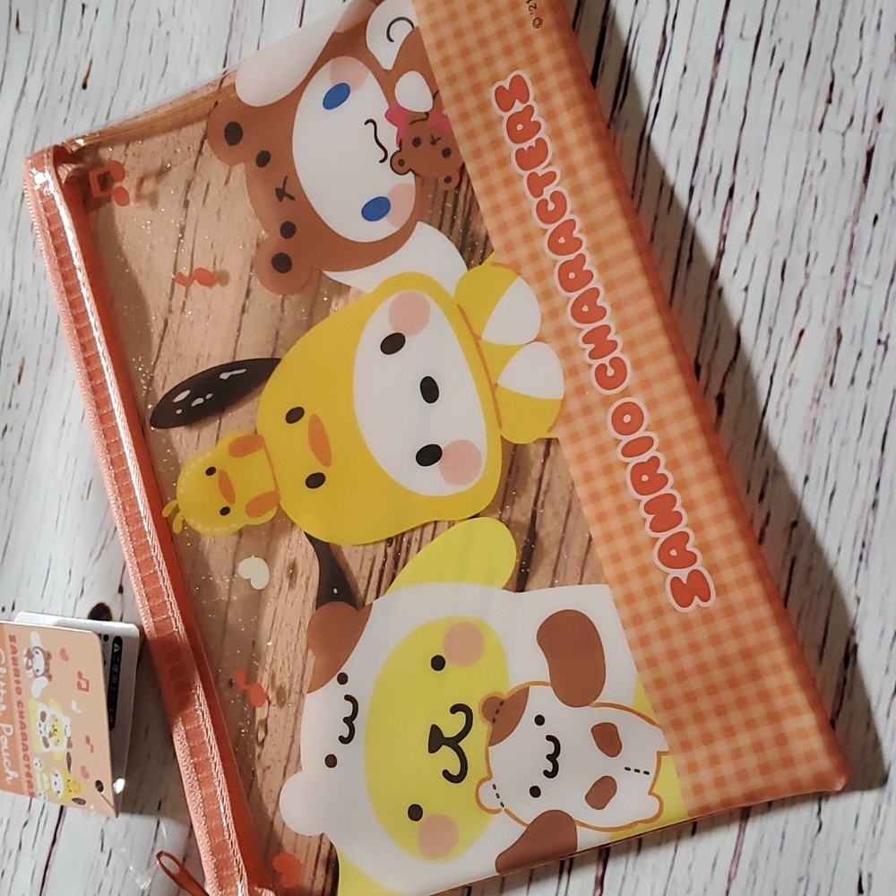 🆕️ SANRIO CHARACTERS GLITTER POUCH 🧡